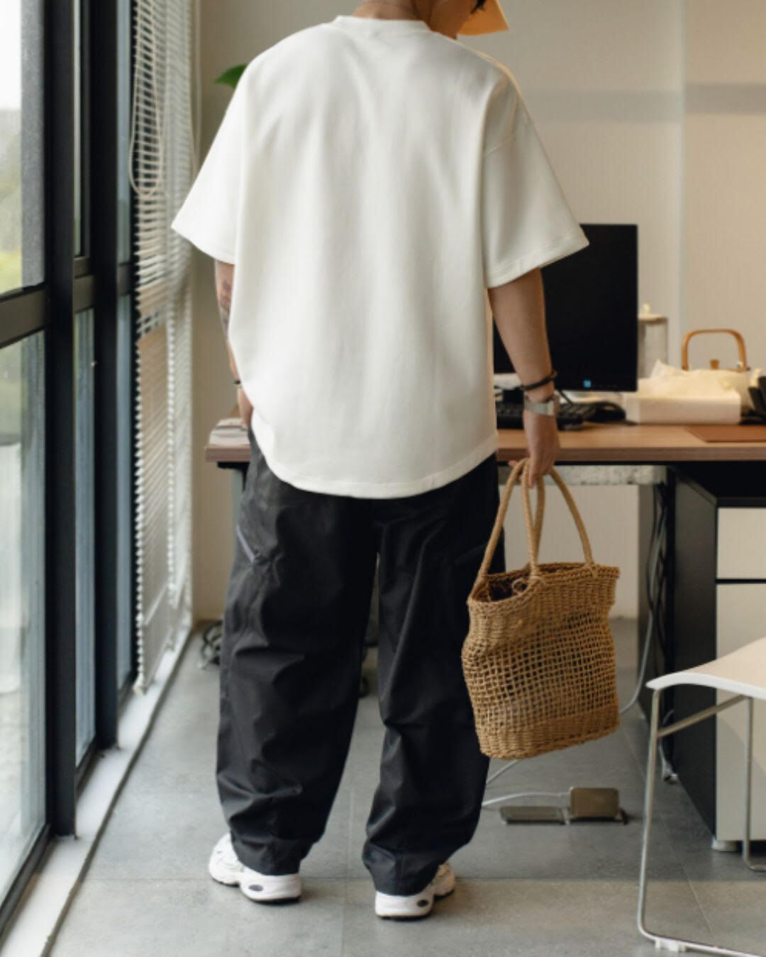 【URBANEST】ラウンドヘムクルーネック半袖Tシャツ 4color UN0082