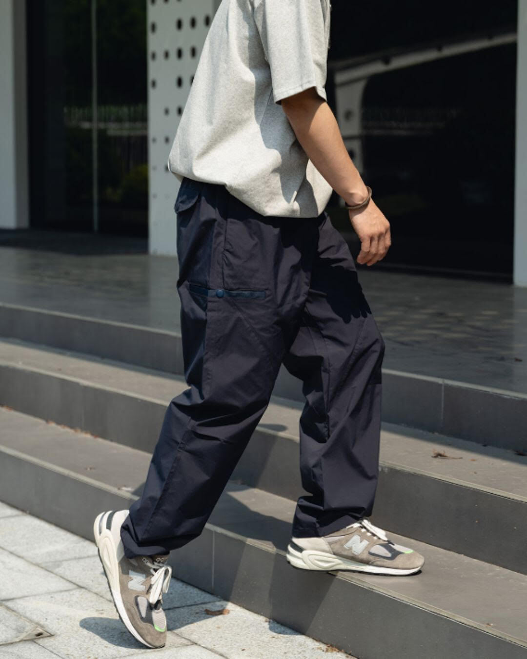 【URBANEST】ロングドローコードワイドパラシュートパンツ 2color UN0087