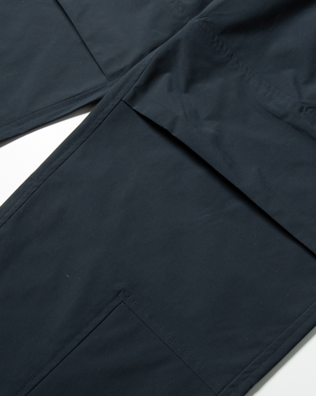 【URBANEST】マルチポケットテックカーゴパンツ 2color UN0107