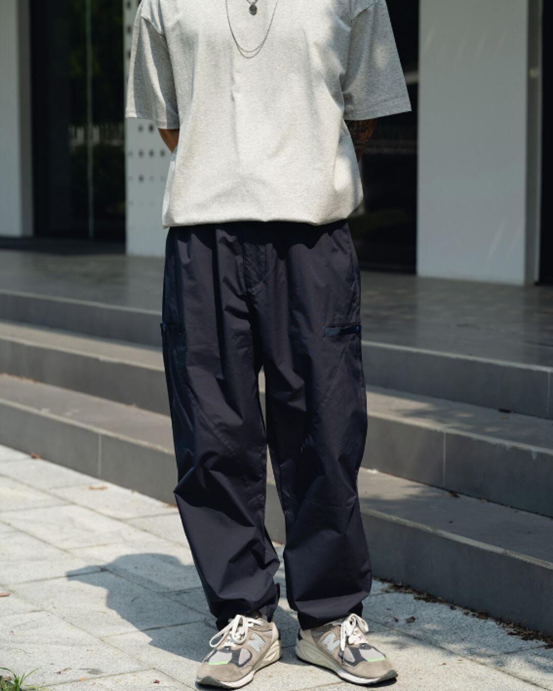 【URBANEST】ロングドローコードワイドパラシュートパンツ 2color UN0087
