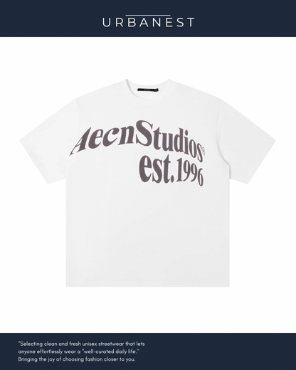 【URBANEST】ルーズフィットカーブロゴTシャツ UN0048