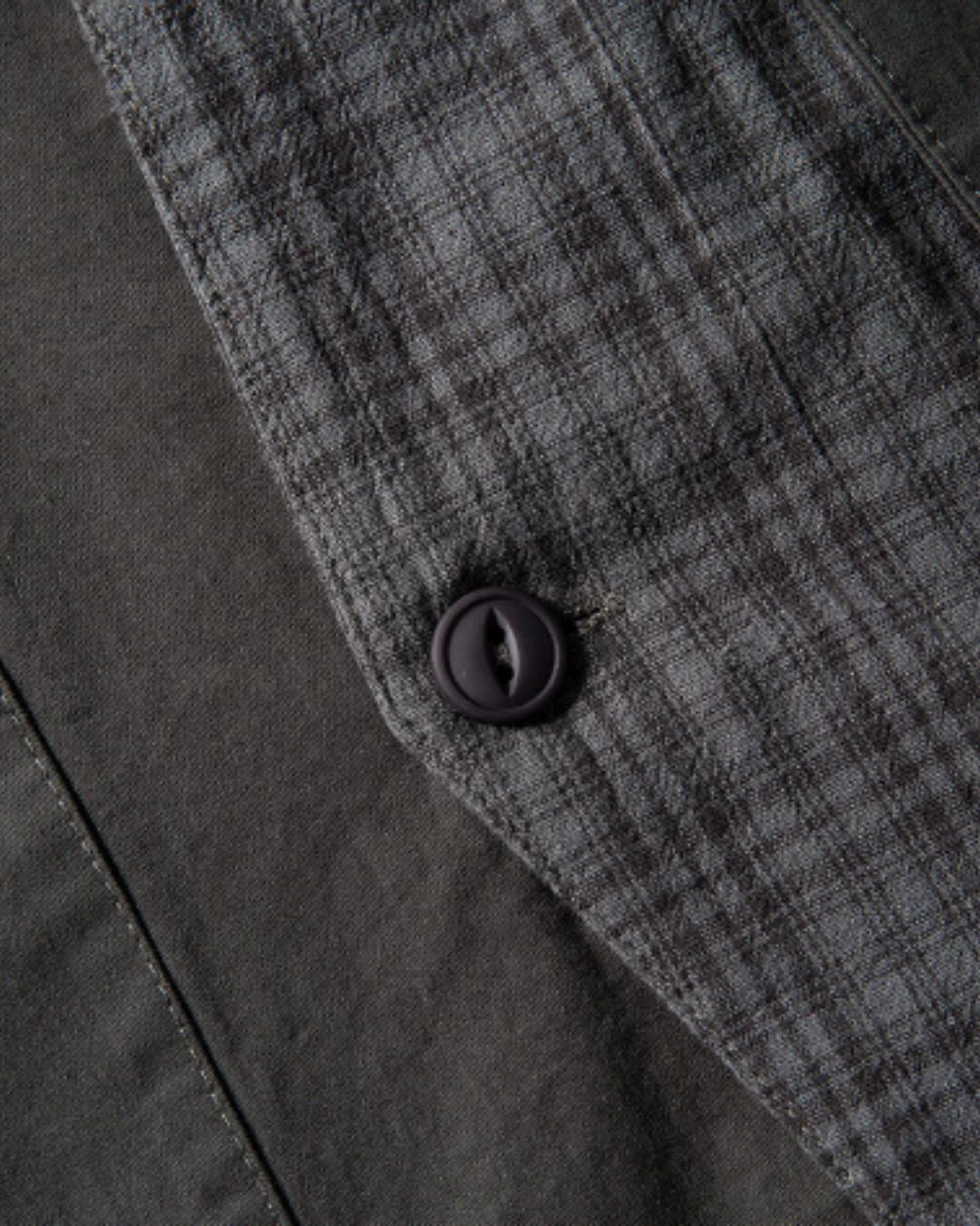 【URBANEST】チェック柄切り替えノーカラー半袖シャツ 2color UN0089
